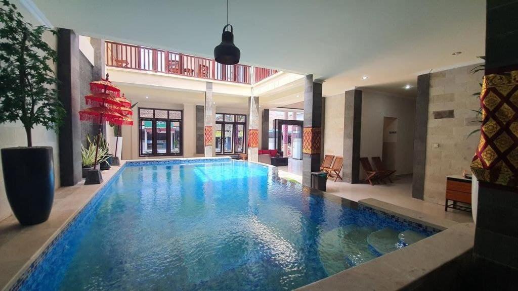 Grand Puri Hotel Batununggul Exterior foto